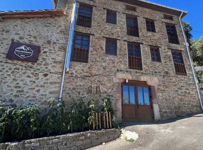 Gospodarstwo wiejskie Basiver - Pico Samelar Armano